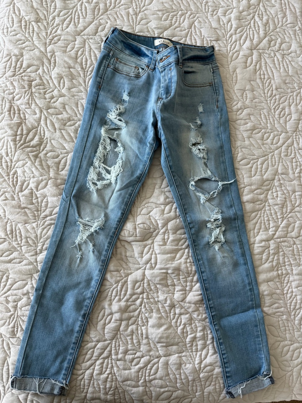 Light Blue Distressed Women's Jeans - Slim Fit